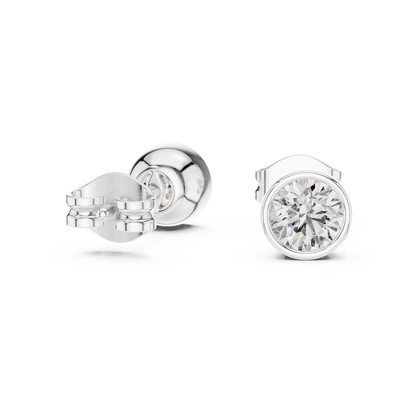 Avelisse Round Diamond Bezel Studs