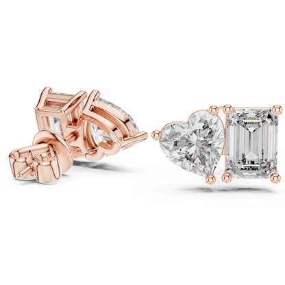 Elegant Toi et Moi Emerald Heart Diamond Studs