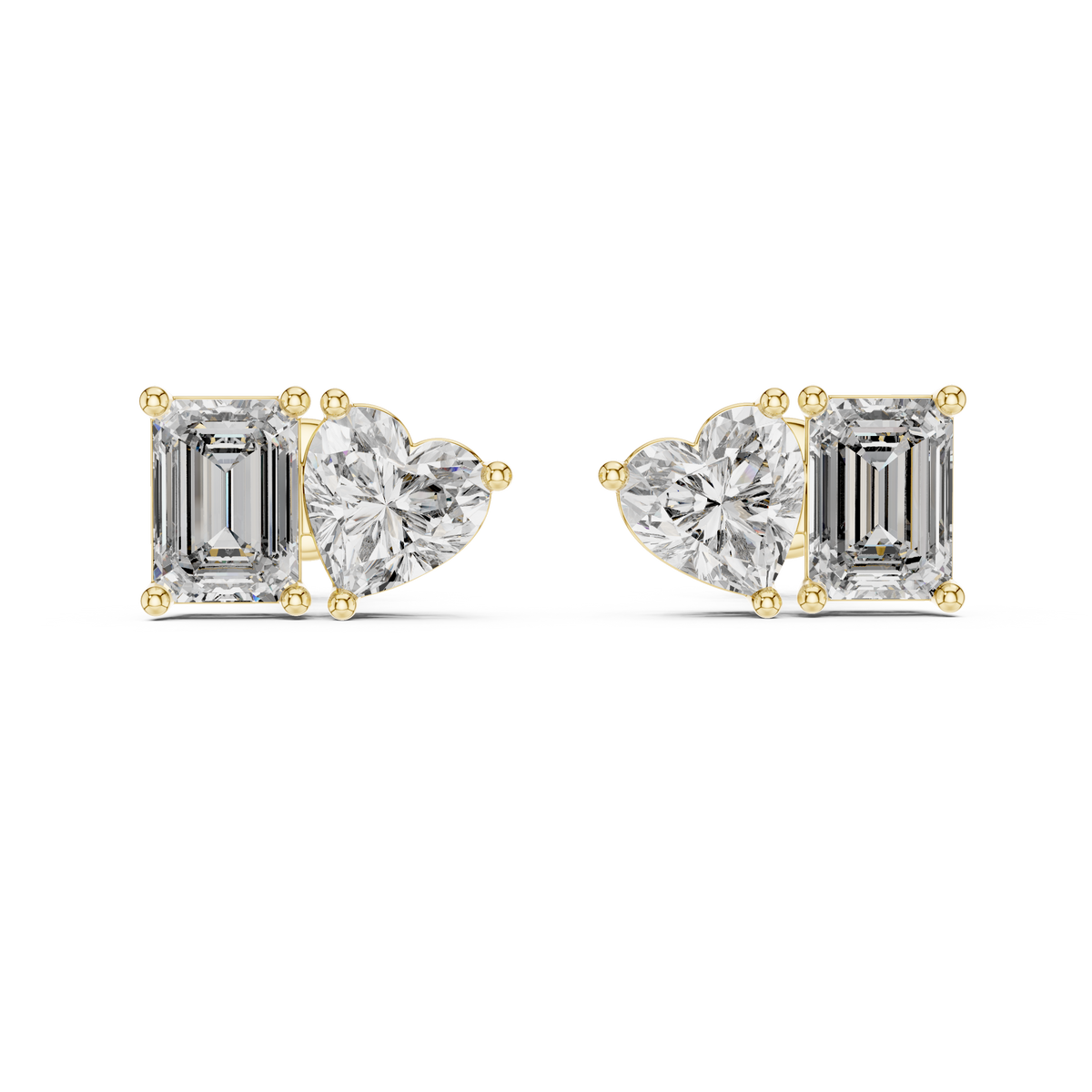 Elegant Toi et Moi Emerald Heart Diamond Studs