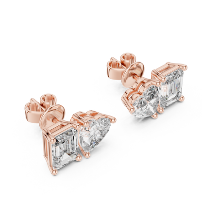 Elegant Toi et Moi Emerald Heart Diamond Studs