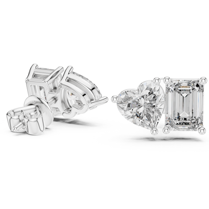 Elegant Toi et Moi Emerald Heart Diamond Studs