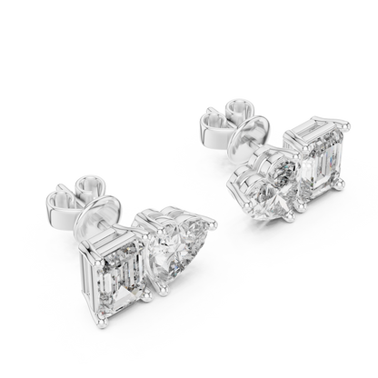 Elegant Toi et Moi Emerald Heart Diamond Studs